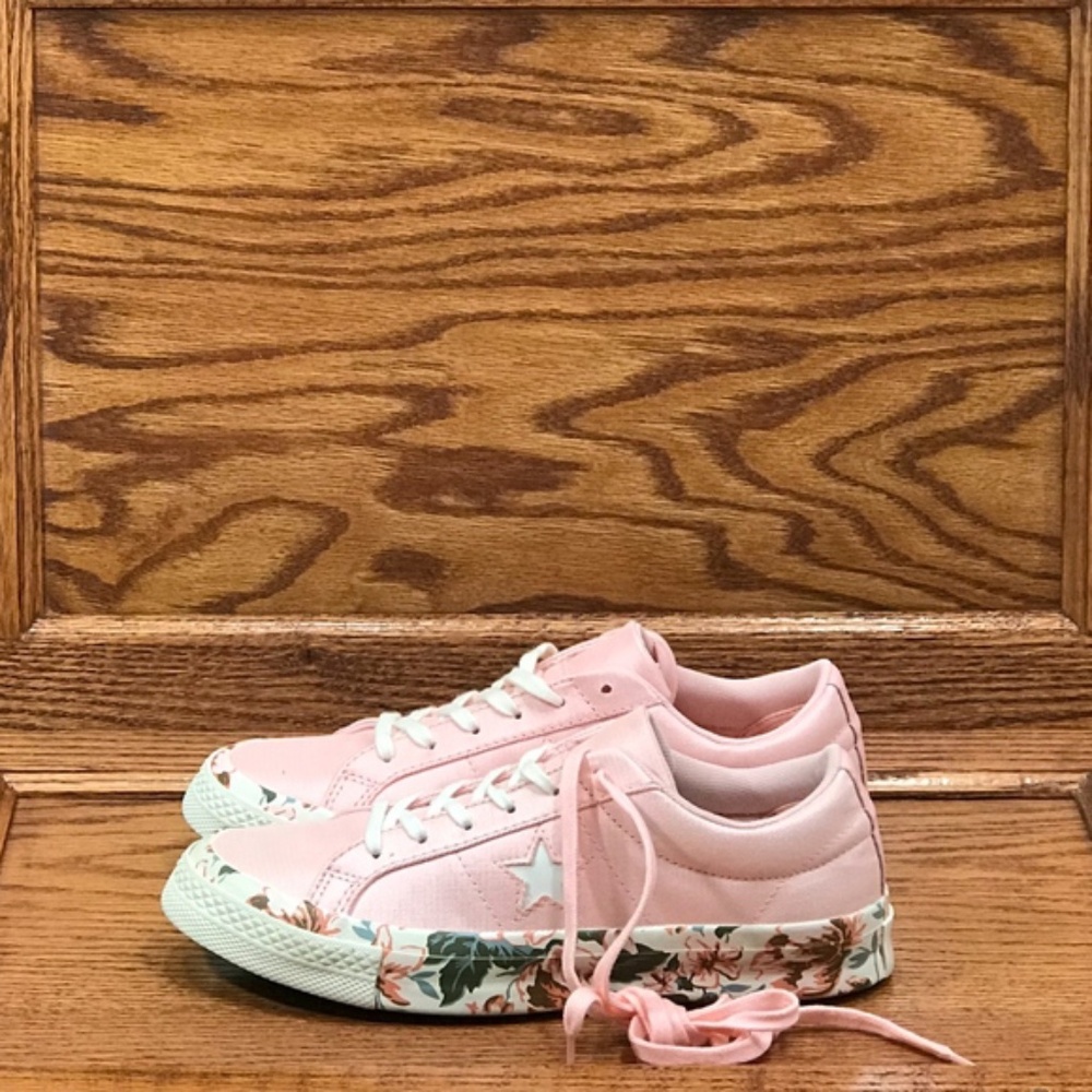 Converse One‎ Star Ox Storm Pink Floral Low Top Sneakers 262822C Size Women 7